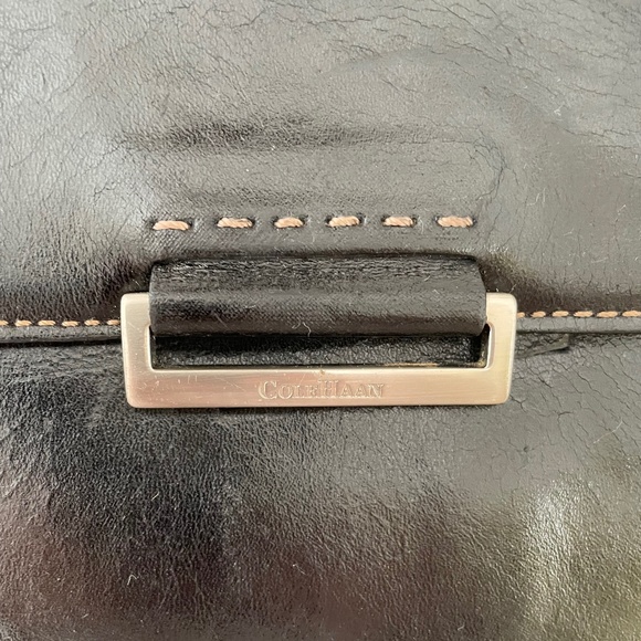 Fab COLE HAAN Black Leather Shoulder Bag - Picture 6 of 9